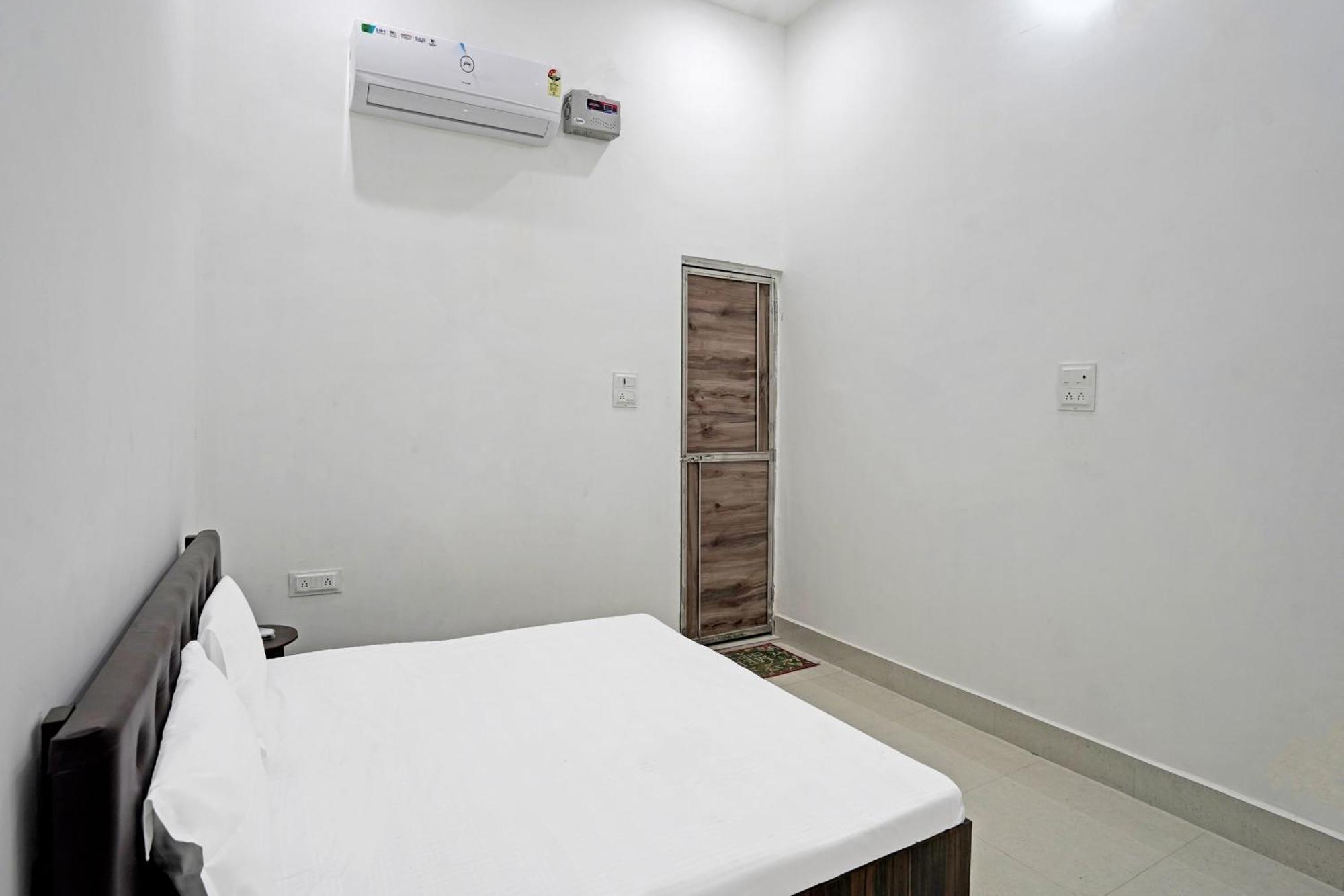 Hotel O Sky Touch Hotel Baghpat Exterior photo