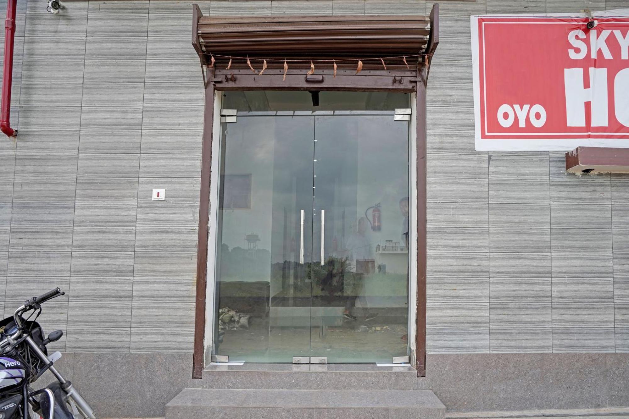 Hotel O Sky Touch Hotel Baghpat Exterior photo