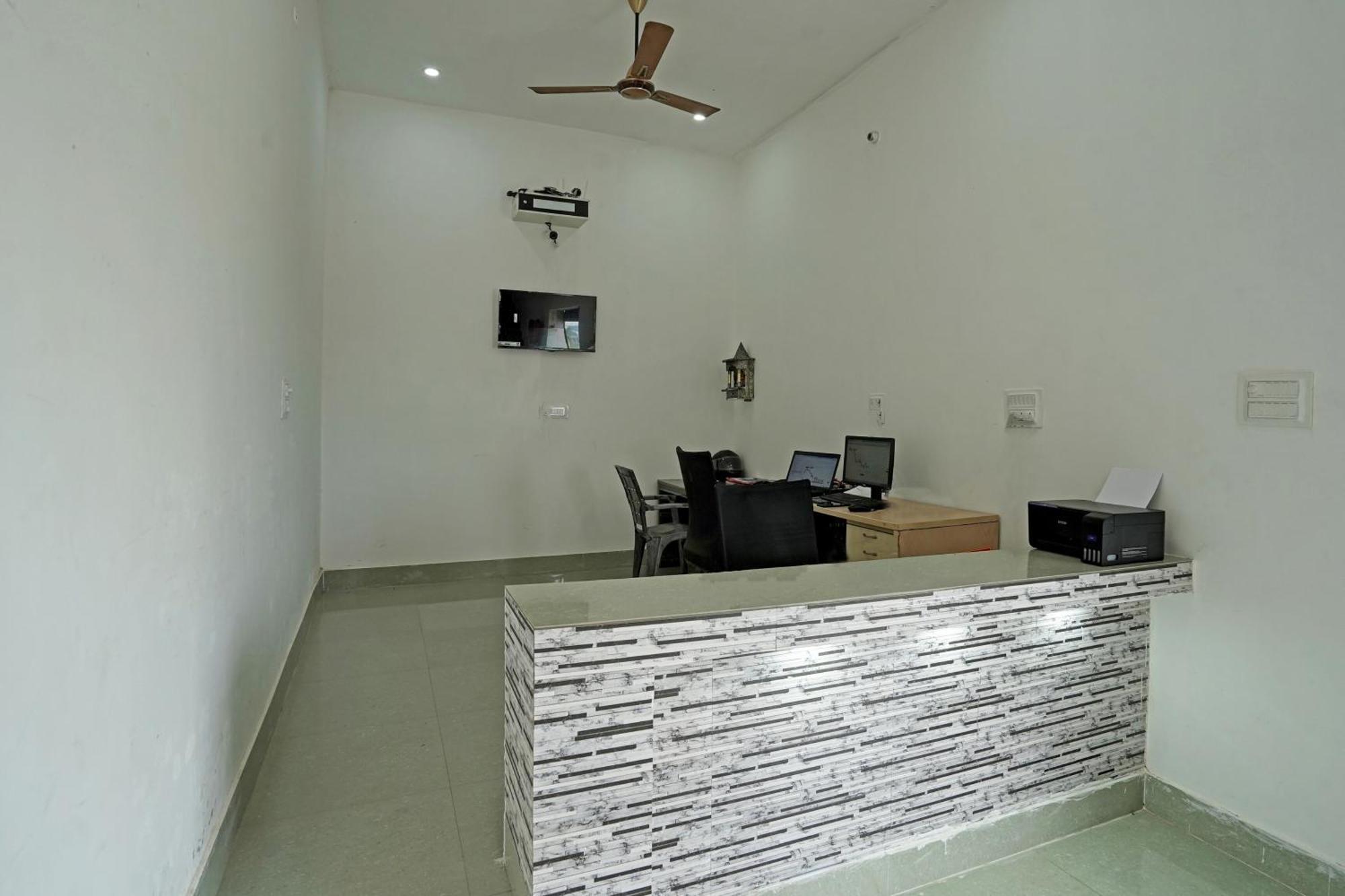 Hotel O Sky Touch Hotel Baghpat Exterior photo