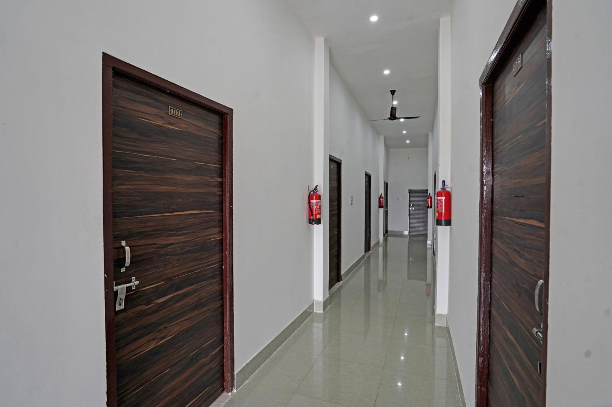 Hotel O Sky Touch Hotel Baghpat Exterior photo